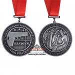 Medalha em relevo - Medalha em relevo frente e verso. Medalha Clube de Tiro. Medalha personalizada. Medalha de premiao.
