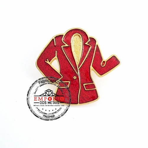 Pin modelo casaco