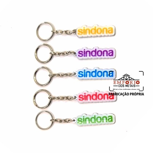 Chaveiros com adesivo