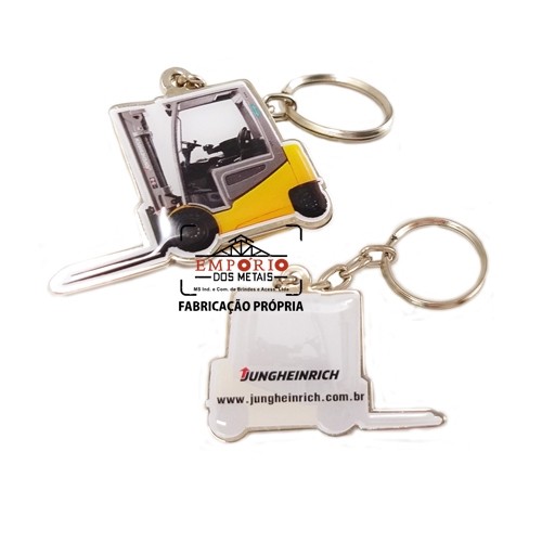 Chaveiro adesivado e resinado