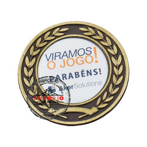 Pin em relevo + adesivo