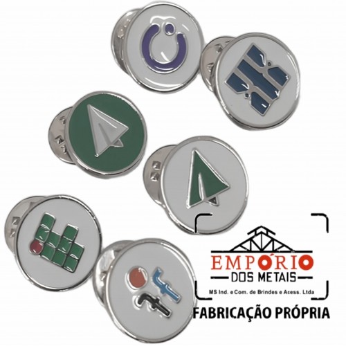 PINS EM RELEVO COLE��O