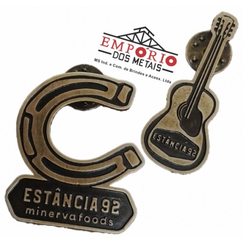 PIN EM RELEVO