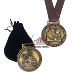Medalha Santo Antonio - Medalha Santo Antonio. Medalha 50 anos. Medalha em metal no relevo. Medalha bronzeada. Medalha personalizada.