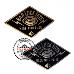 Pins Reconhecimento - Pins reconhecimento. Pin em metal com logo em relevo. Pin promocional. Pin dourado e pin niquel.