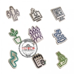 Coleo de Pins - Pins modelos variados em metal com logo em relevo, banho niquelado e cor esmaltada, com pino e borboleta metlica no verso. Fbrica de pins personalizados para brindes. Pin promocional para divulgao da marca. Broches para marketing.