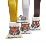 Medalha em Acrlico Personalizada - Medalha em acrlico branco com corte a laser e impresso digital U.V. Fbrica de medalhas personalizadas para campeonatos esportivos e premiaes especiais. Medalha para evento sob encomenda.