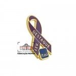 Pin Campanha do Lao - Pin modelo Lao da Conscientizao em metal dourado e cor esmaltada. Fbrica de pins campanha do lao. Pin lao roxo personalizado com logo. Broche campanha do lao.