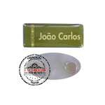 Crach metlico - Crach metlico com adesivo + resina. Crach metlico em ao inox com nome personalizado, com m e contra chapa.