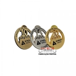 Pin Tempo de Empresa - Pin em metal no relevo com banhos dourado, nquel e bronze. Fbrica de pins para evento promocional tempo de casa. Broche para campanhas.