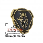 PIN DOURADO EM RELEVO