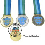 Medalha Esportiva - Medalha Esportiva em metal no relevo frente e verso, com banhos: dourado, niquelado e bronzeado, esmaltadas e com fita de gorguro a 3 cores