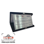 PLACA DE HOMENAGEM COM ESTOJO - Placa em ao inox escovado e gravada com impresso digital U.V. com estojo de veludo modelo luxo. Fbrica de placas de homenagem personalizadas. Para evento promocional de reconhecimento, vendas ou agradecimento.